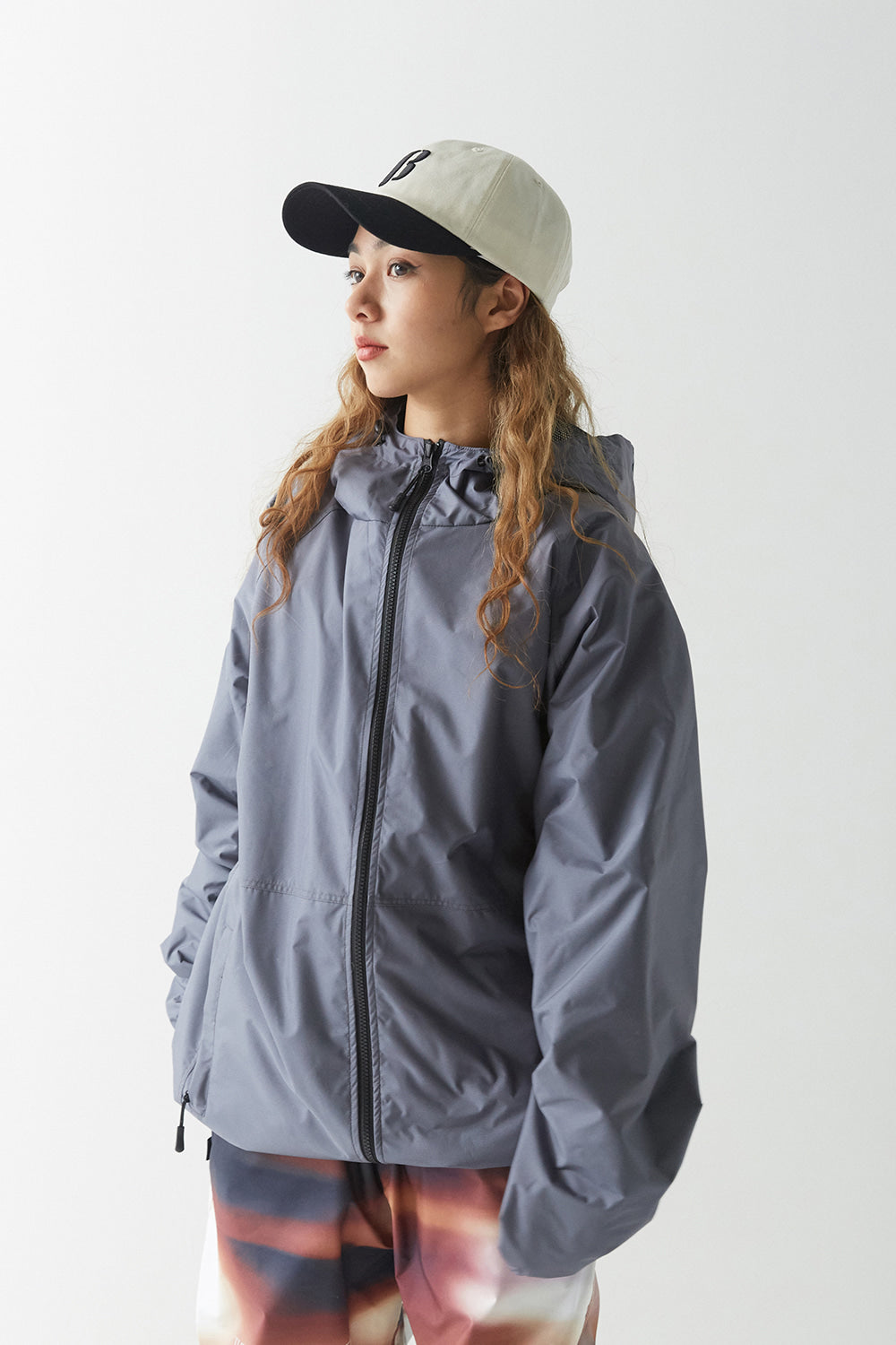 LIGHT HOODED JACKET - DEEP GRAY