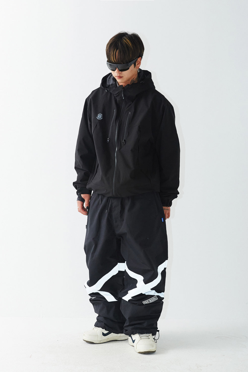 MMM WINDBREAKER HOODED STRETCH JACKET - BLACK