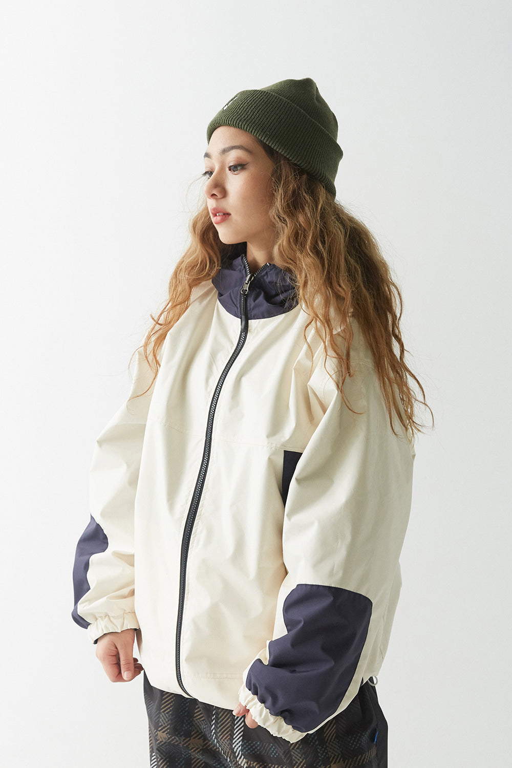 TWAN REVERSIBLE WINDBREAKER - CREAM BLACK