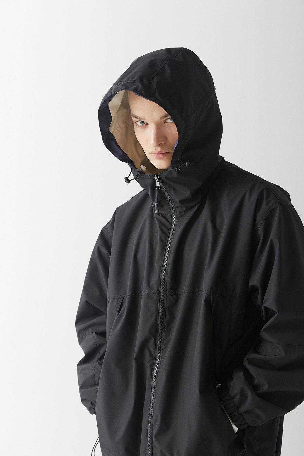 TWAN REVERSIBLE WINDBREAKER - CREAM BLACK