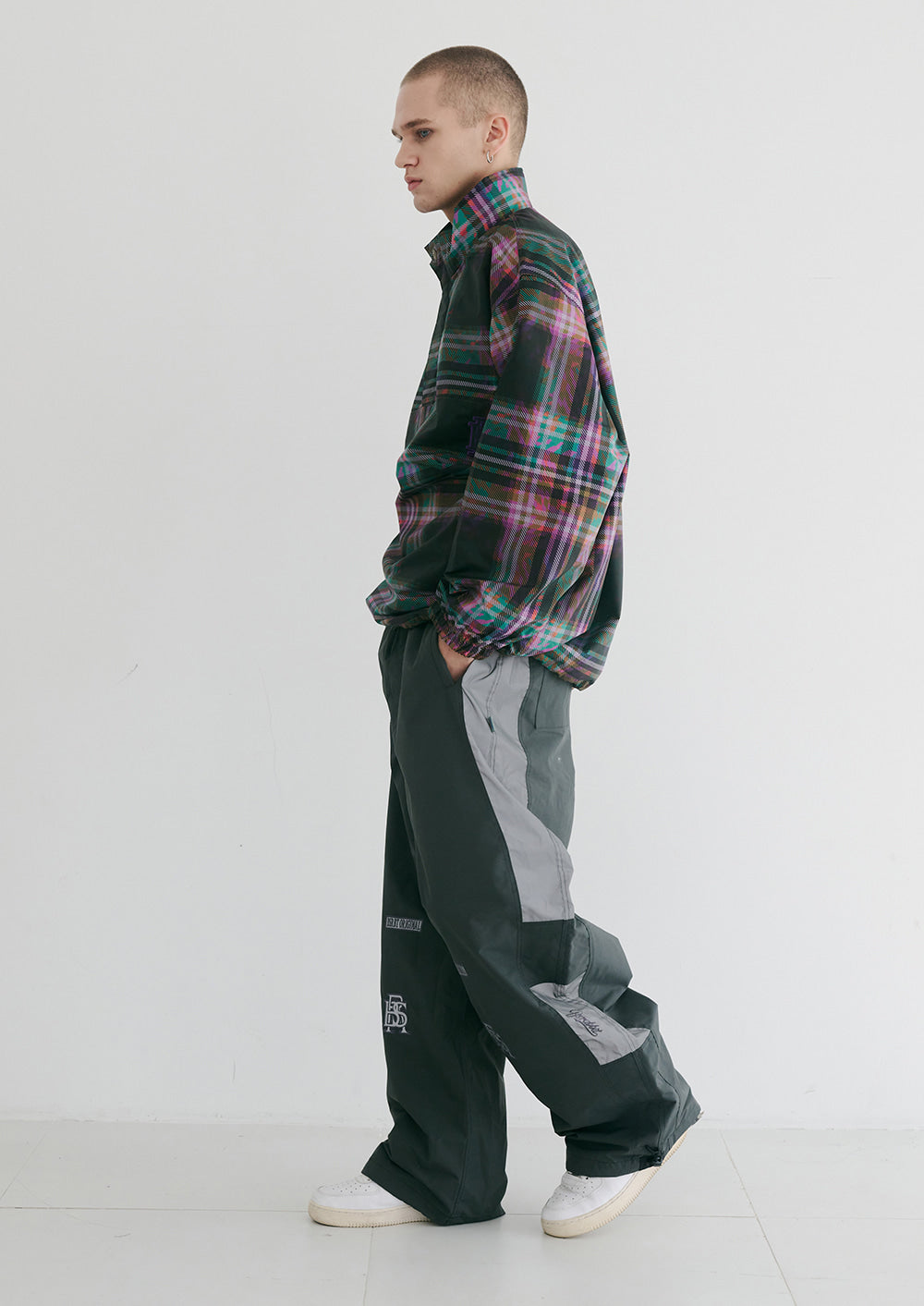 FUTURE REFLECTIVE TRACK PANTS - CHARCOAL